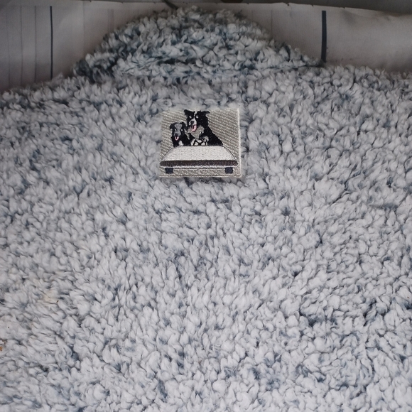 The Jack and Gill collection sherpa vest - Picture 9 of 13